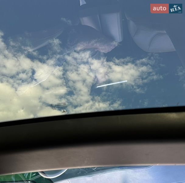 Лифтбек Tesla Model S 2014 в Виннице