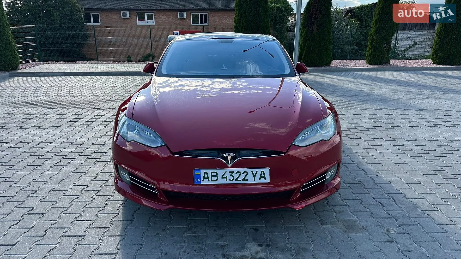 2014 Tesla Model S - мініатюра 2