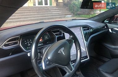 Ліфтбек Tesla Model S 2016 в Києві