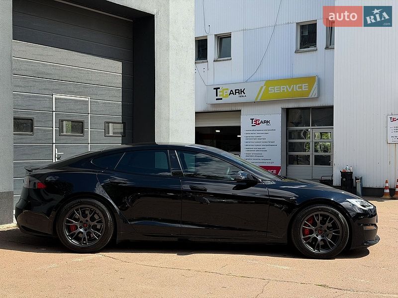 Ліфтбек Tesla Model S 2021 в Києві
