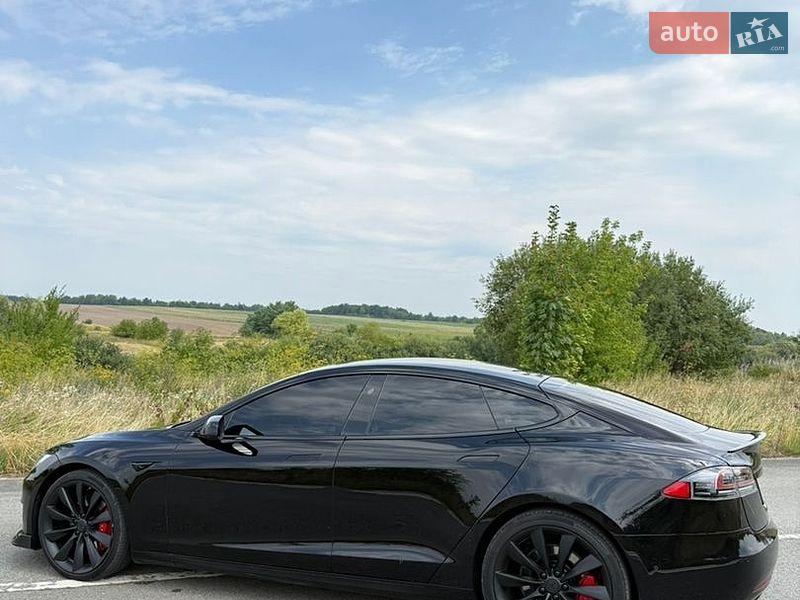 Лифтбек Tesla Model S 2020 в Тернополе