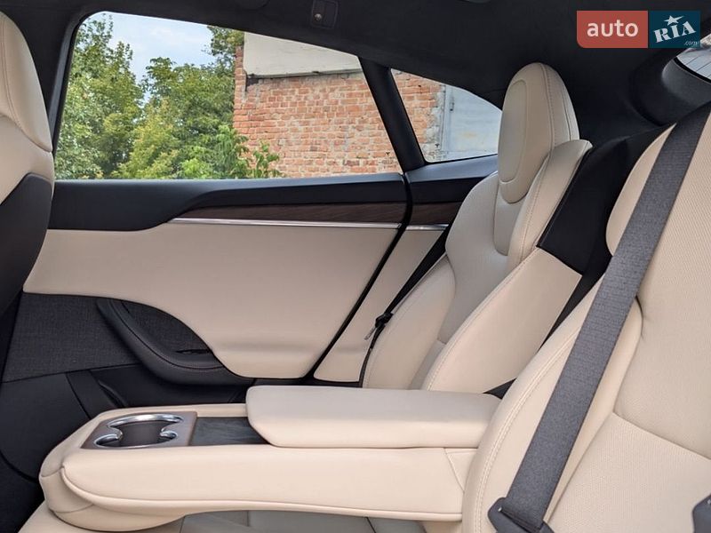 Лифтбек Tesla Model S 2021 в Миргороде фото 30 Лифтбек Tesla Model S 2021 в Миргороде