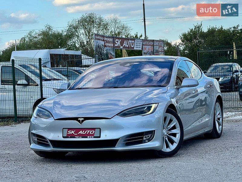 Tesla Model S 2016
