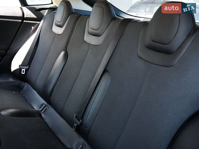 Лифтбек Tesla Model S 2014 в Дрогобыче фото 55 Лифтбек Tesla Model S 2014 в Дрогобыче