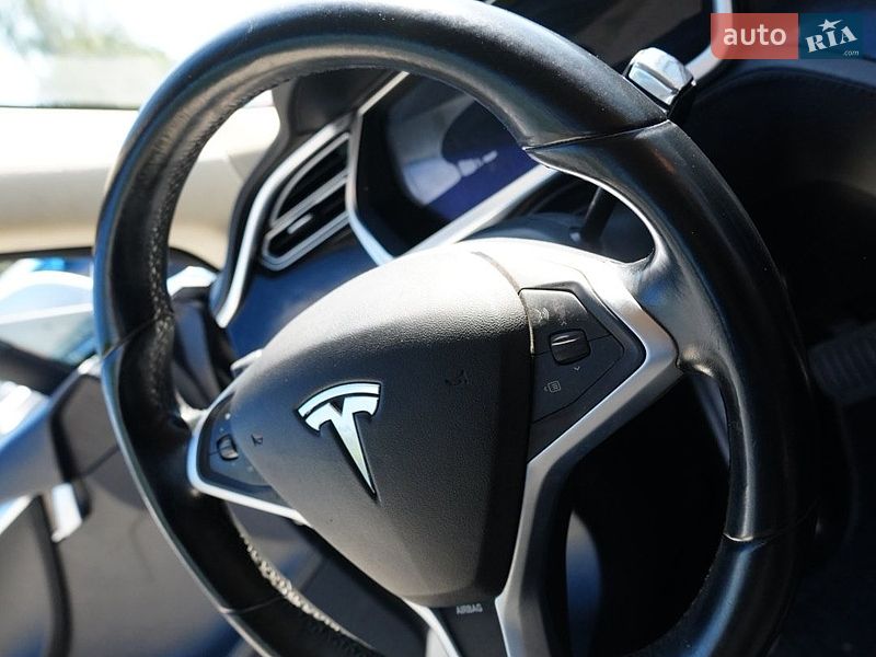 Лифтбек Tesla Model S 2014 в Дрогобыче фото 61 Лифтбек Tesla Model S 2014 в Дрогобыче