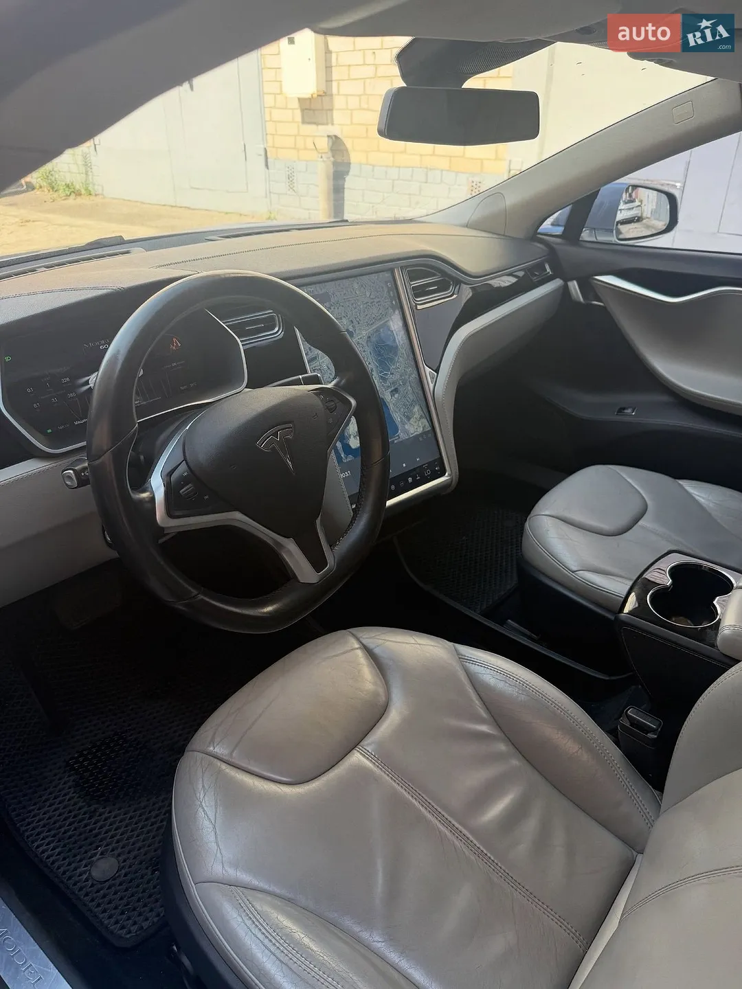 2015 Tesla Model S - мініатюра 8
