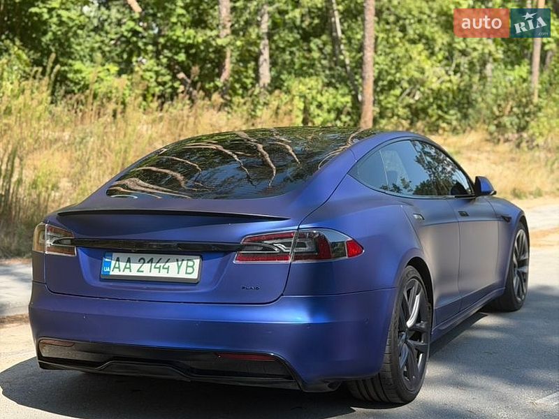 Лифтбек Tesla Model S 2021 в Житомире