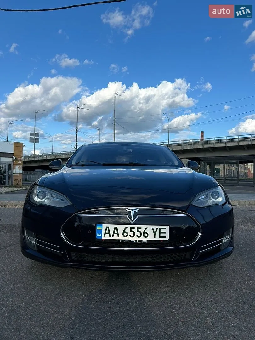 2014 Tesla Model S - мініатюра 2