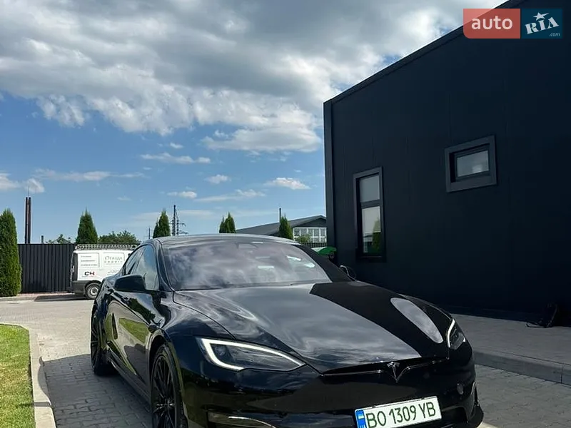 Tesla Model S 2022