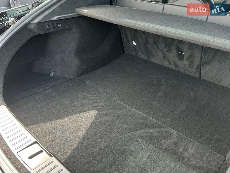Лифтбек Tesla Model S 2022 в Тернополе