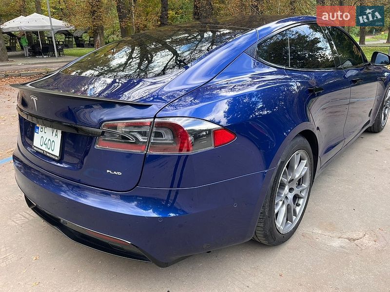 Лифтбек Tesla Model S 2022 в Львове