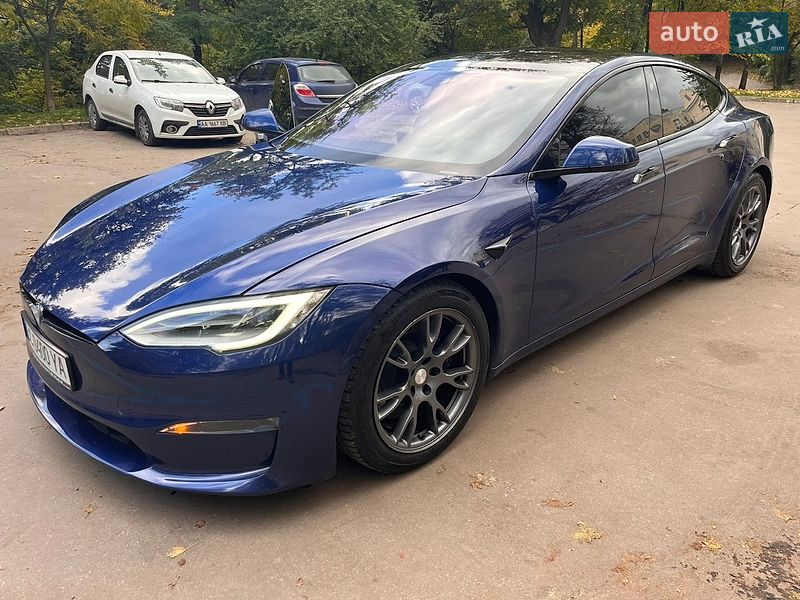 Лифтбек Tesla Model S 2022 в Львове