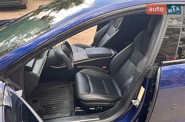 Лифтбек Tesla Model S 2022 в Львове