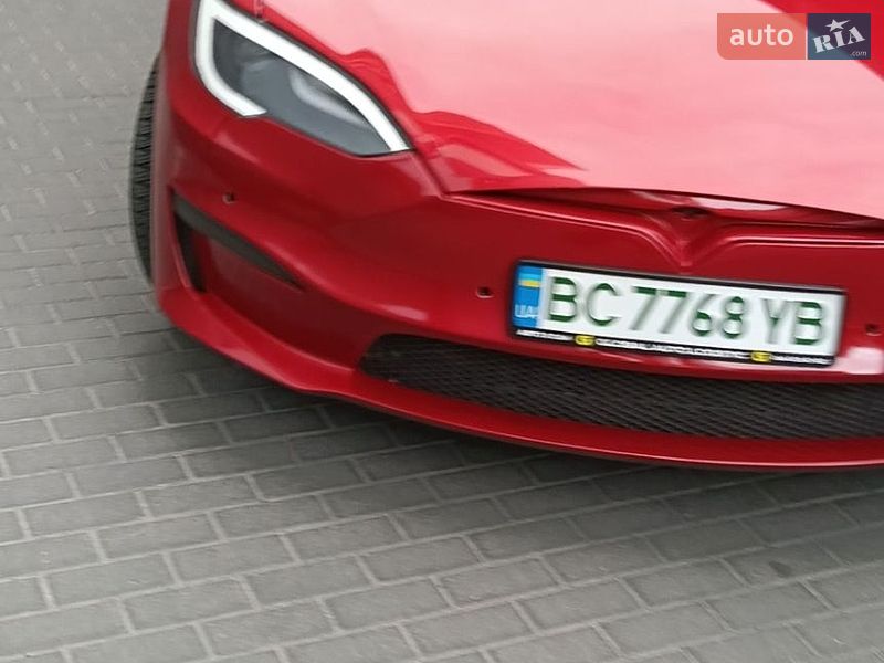 Ліфтбек Tesla Model S 2013 в Львові