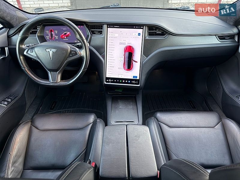 Лифтбек Tesla Model S 2019 в Кобеляках