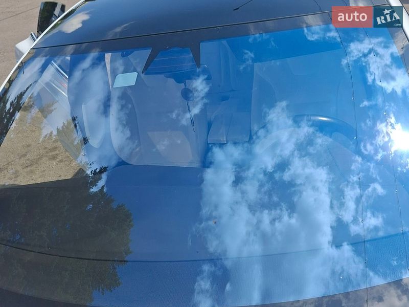 Лифтбек Tesla Model S 2020 в Ровно