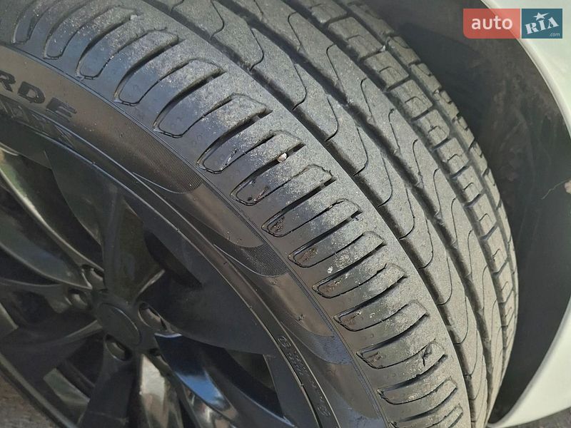 Лифтбек Tesla Model S 2020 в Ровно