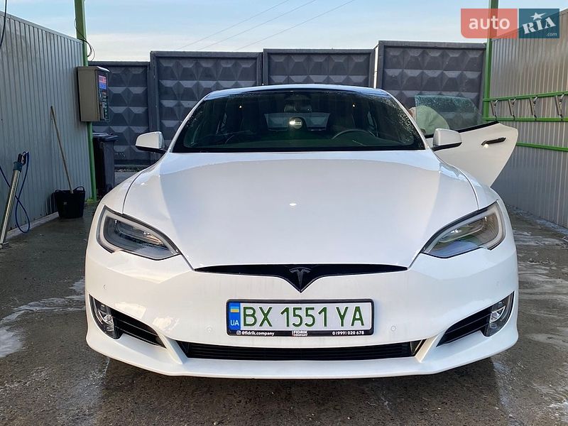 Лифтбек Tesla Model S 2020 в Каменец-Подольском фото 7 Лифтбек Tesla Model S 2020 в Каменец-Подольском