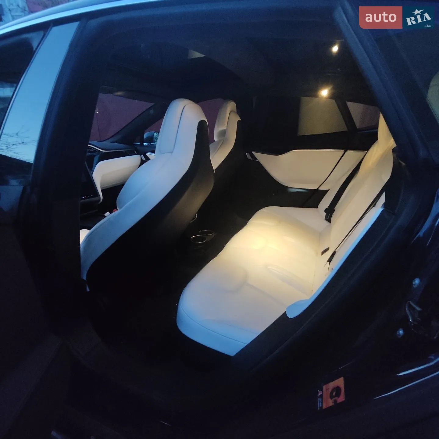 2015 Tesla Model S - мініатюра 7