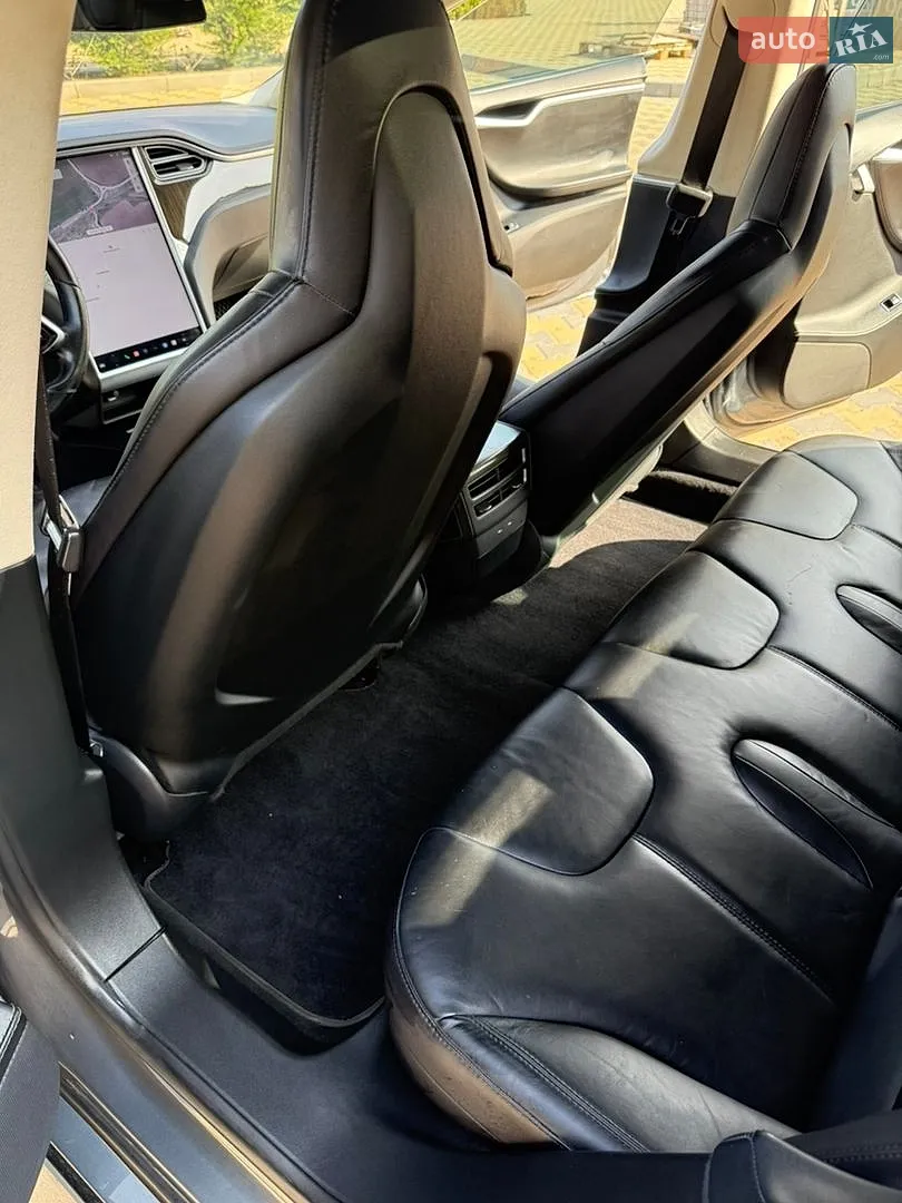 2014 Tesla Model S - мініатюра 13