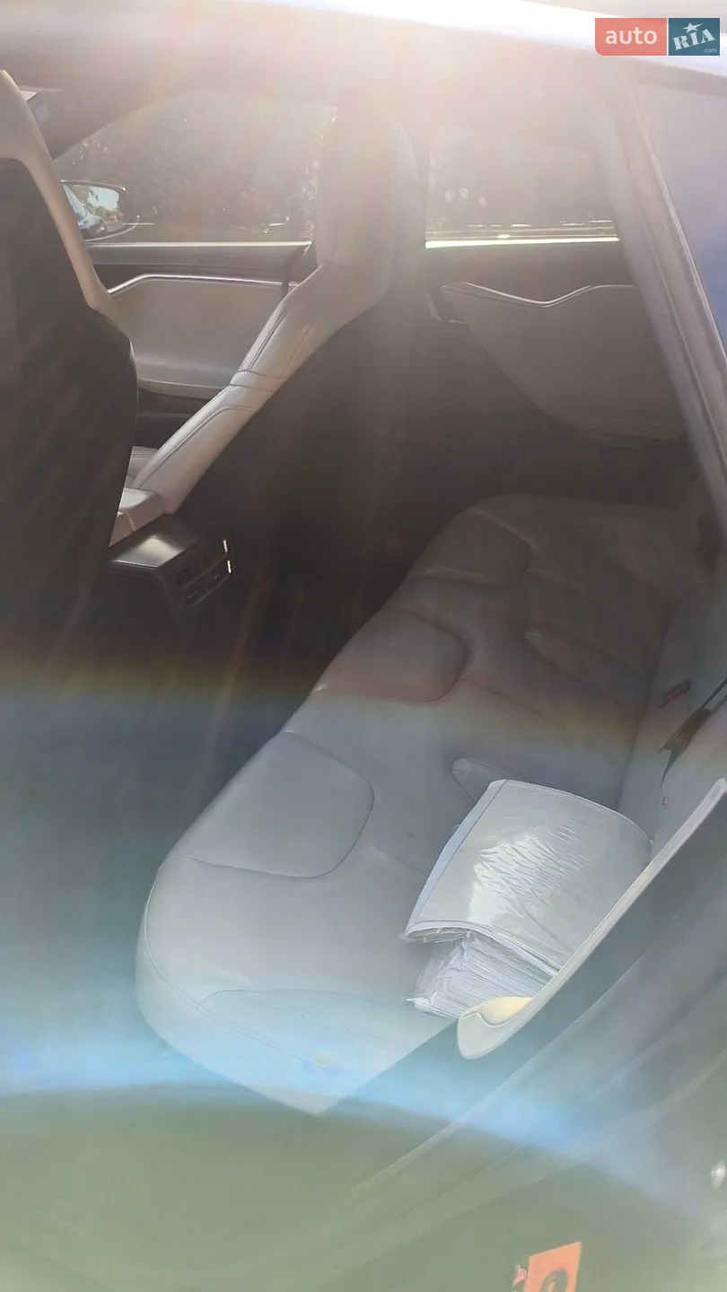 2016 Tesla Model S - мініатюра 9