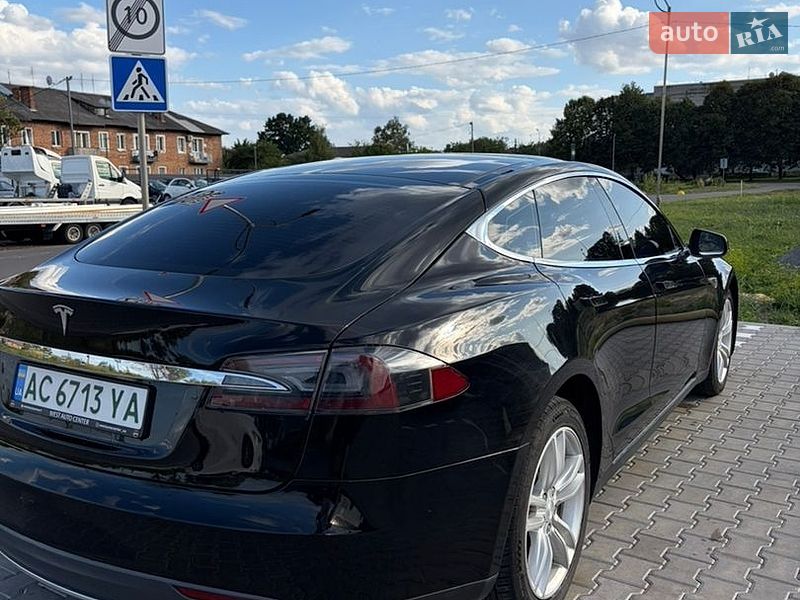 Лифтбек Tesla Model S 2013 в Владимире фото 6 Лифтбек Tesla Model S 2013 в Владимире