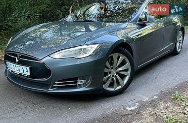 Ліфтбек Tesla Model S 2013 в Монастириській