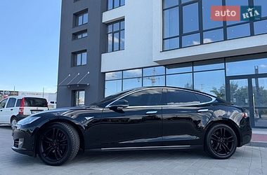Ліфтбек Tesla Model S 2015 в Івано-Франківську
