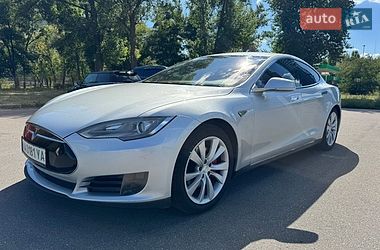 Ліфтбек Tesla Model S 2013 в Києві
