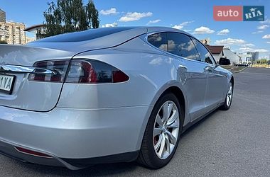 Ліфтбек Tesla Model S 2013 в Києві