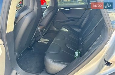 Ліфтбек Tesla Model S 2013 в Києві