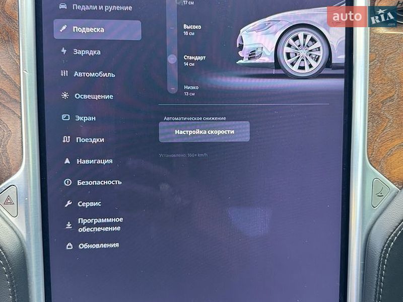 Ліфтбек Tesla Model S 2013 в Києві