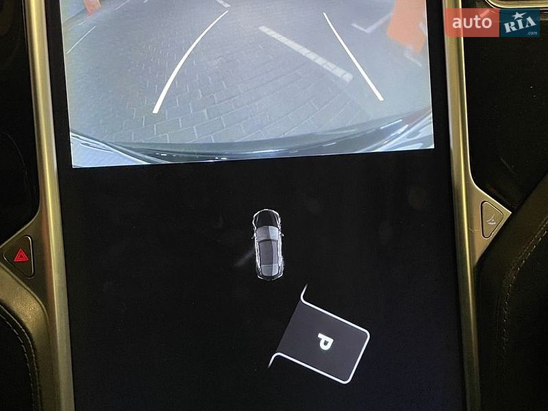 Ліфтбек Tesla Model S 2015 в Києві