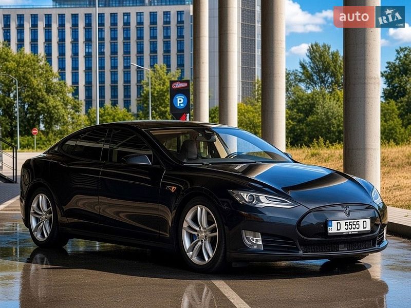 Tesla Model S 2015 Tesla Model S 2015