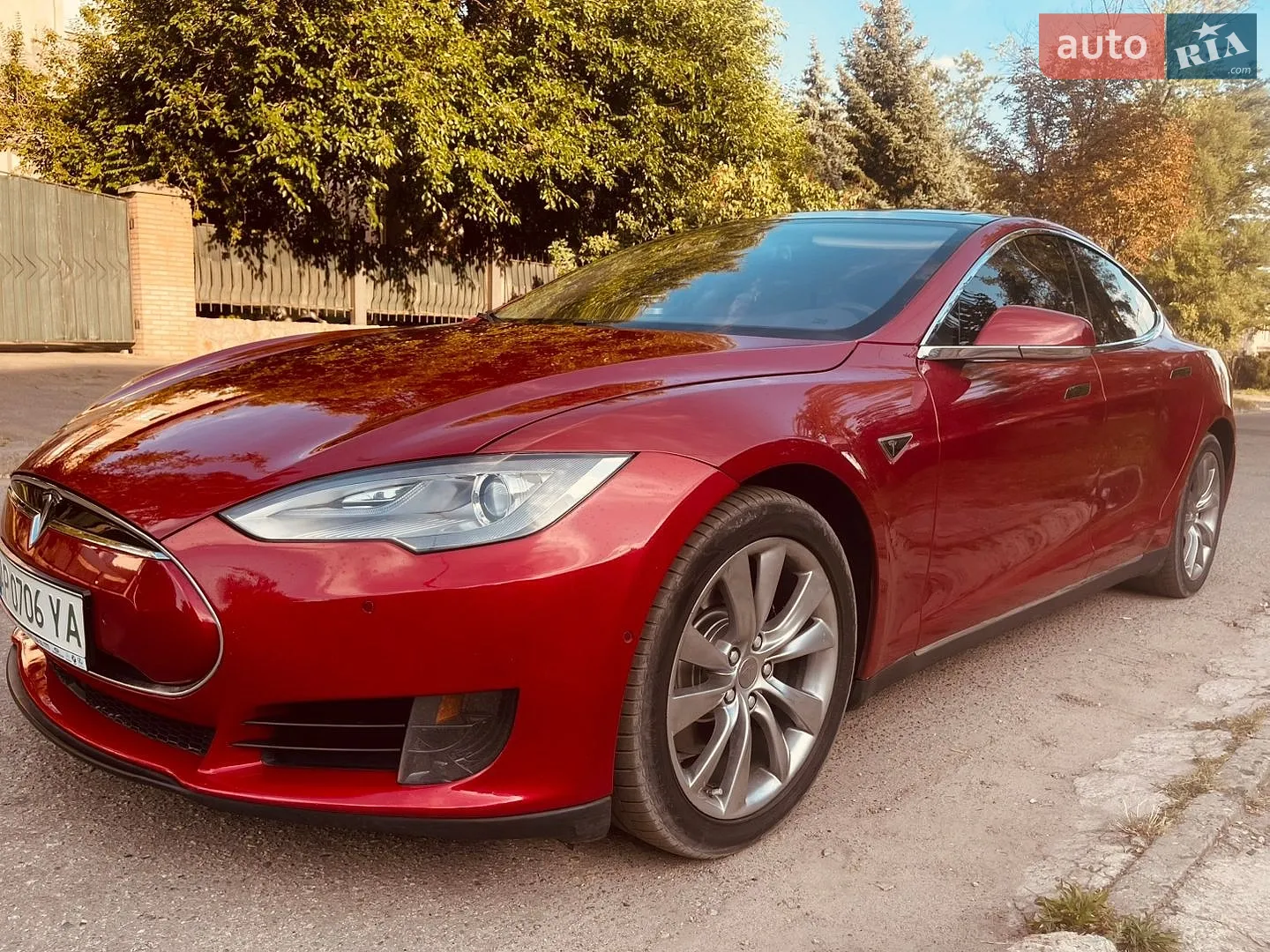 2016 Tesla Model S - мініатюра 2