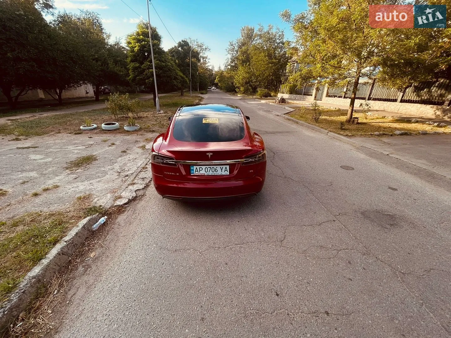 2016 Tesla Model S - мініатюра 18