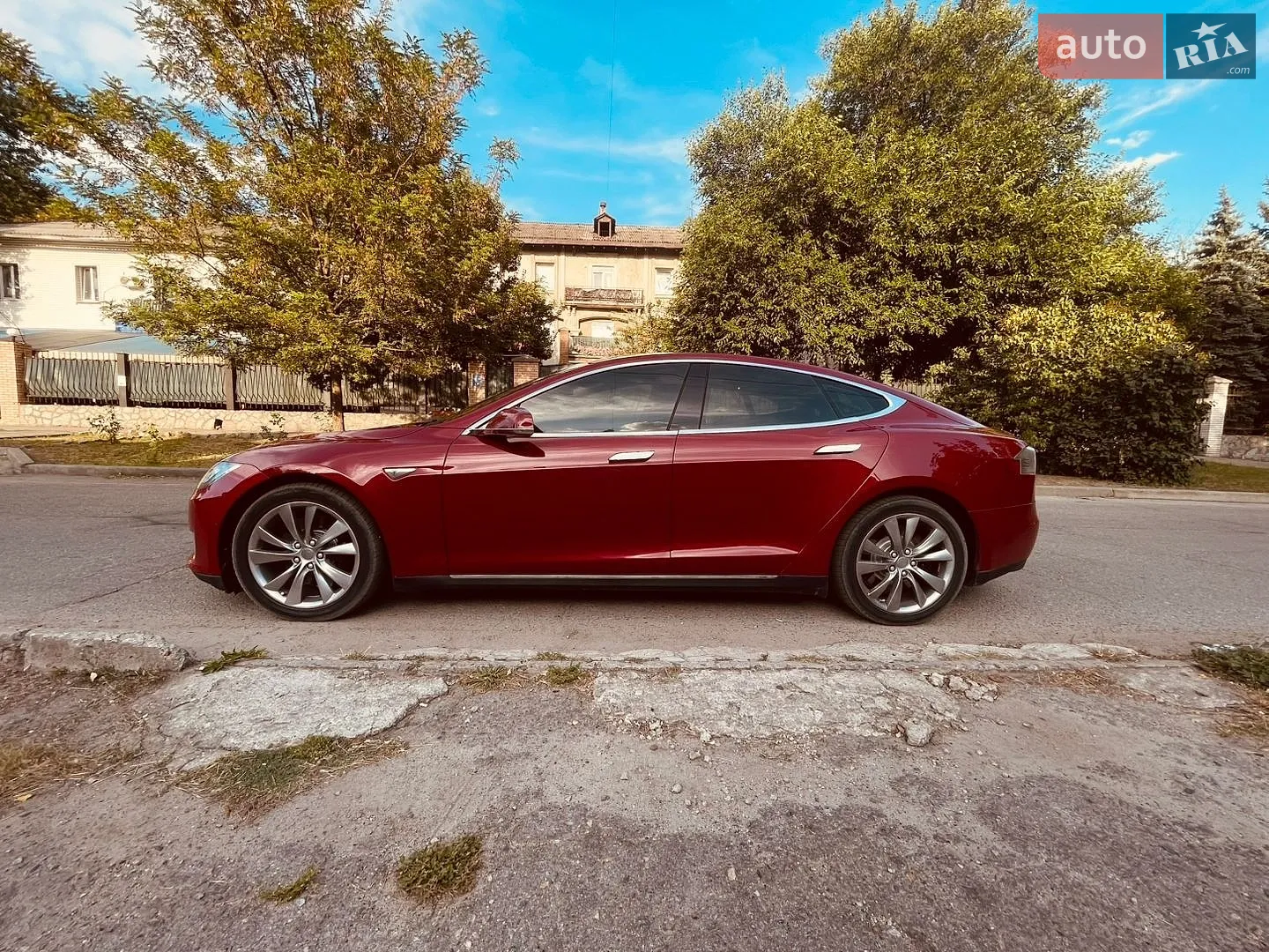 2016 Tesla Model S - мініатюра 10