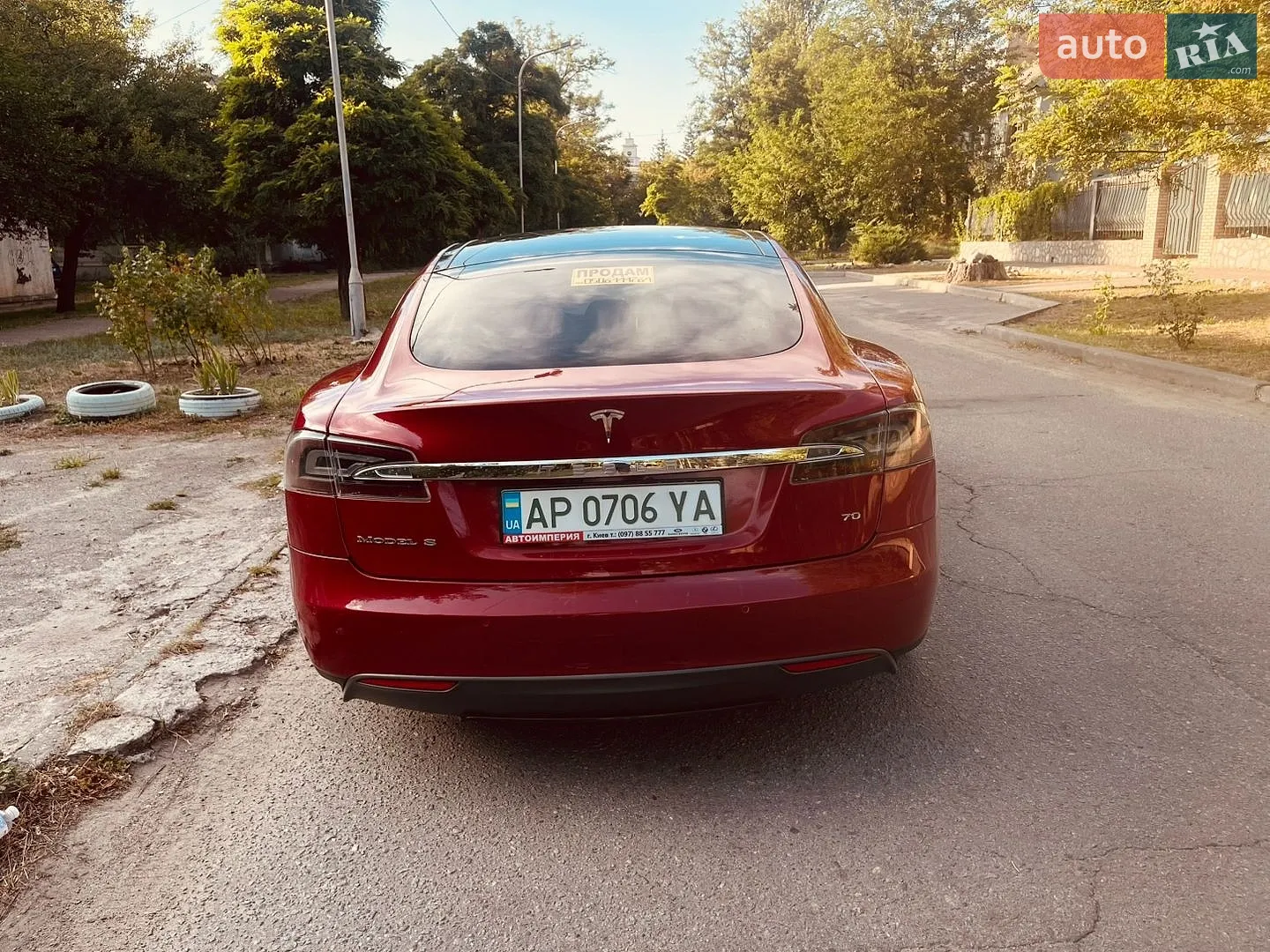 2016 Tesla Model S - мініатюра 19