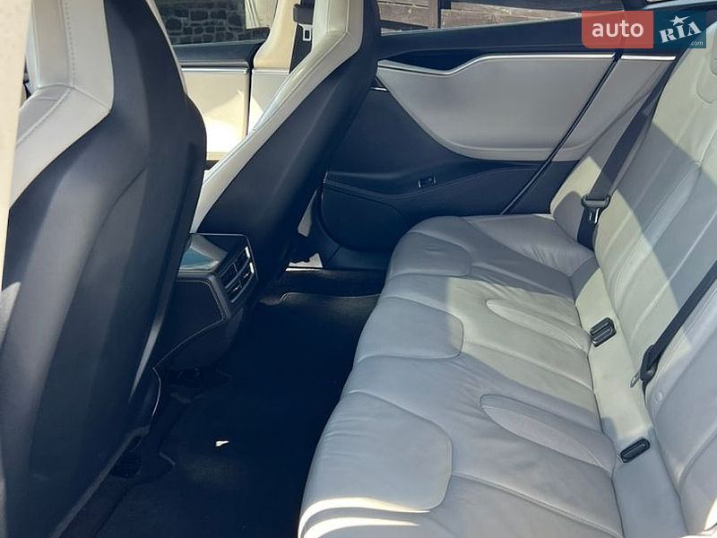 Ліфтбек Tesla Model S 2014 в Житомирі фото 14 Ліфтбек Tesla Model S 2014 в Житомирі