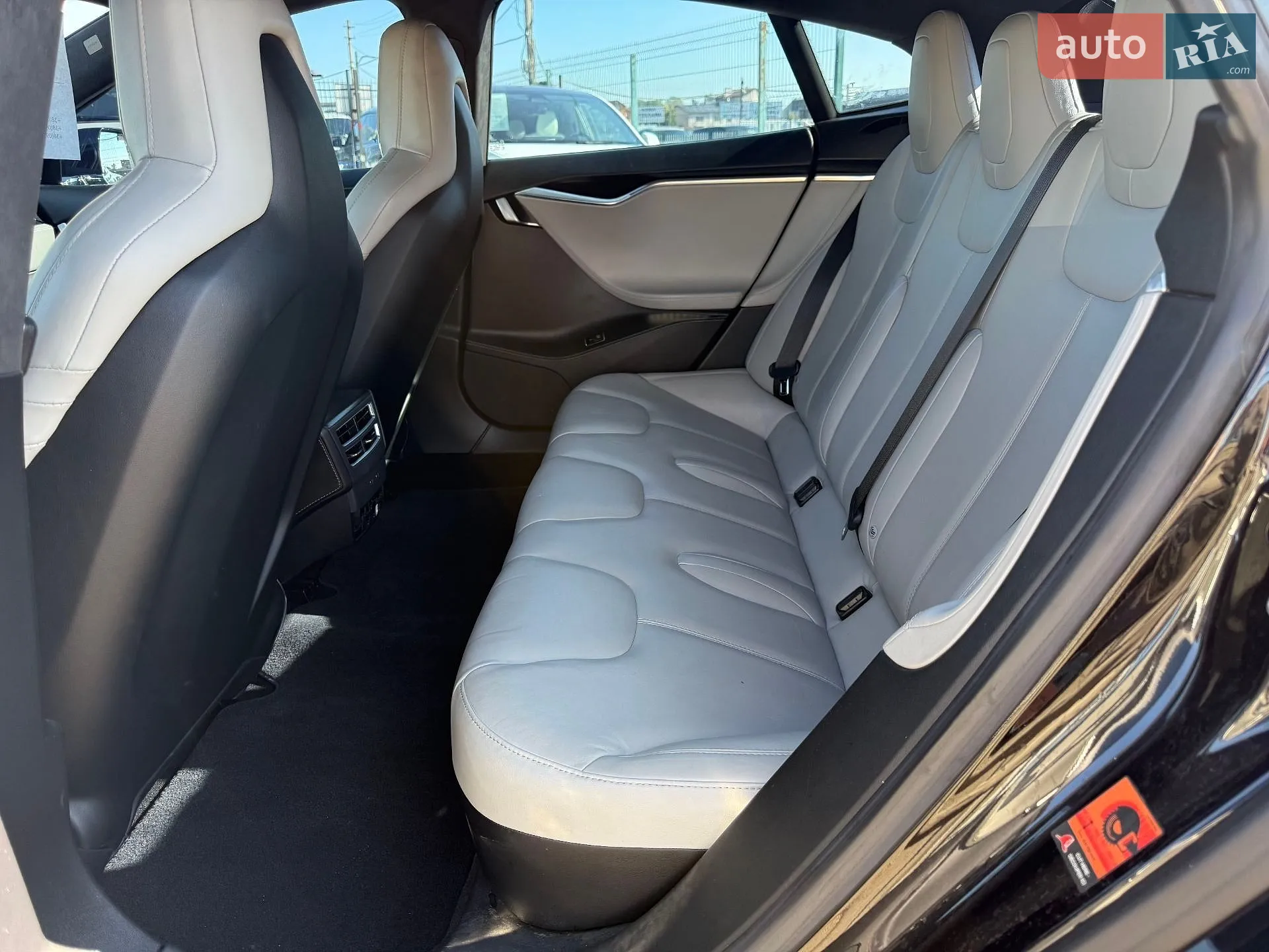 2016 Tesla Model S - мініатюра 23