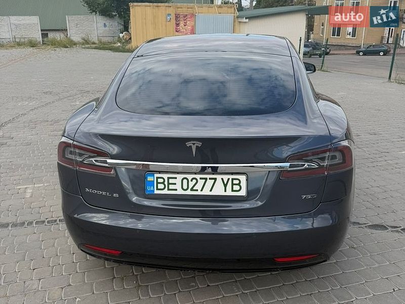 Лифтбек Tesla Model S 2018 в Первомайске