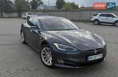 Лифтбек Tesla Model S 2018 в Первомайске