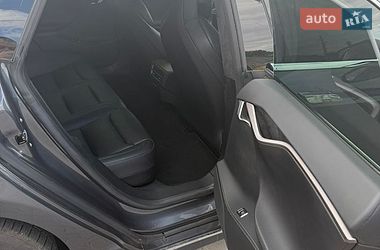 Лифтбек Tesla Model S 2018 в Первомайске