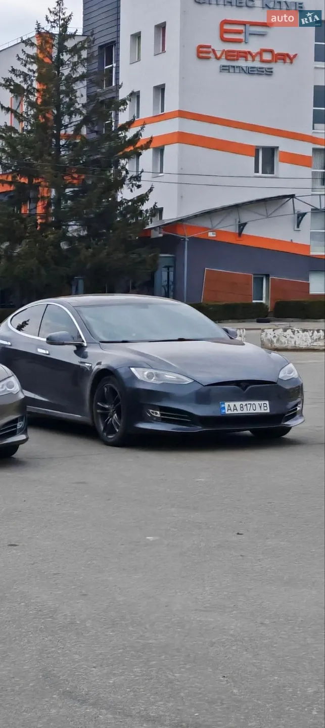 2014 Tesla Model S - фото 1