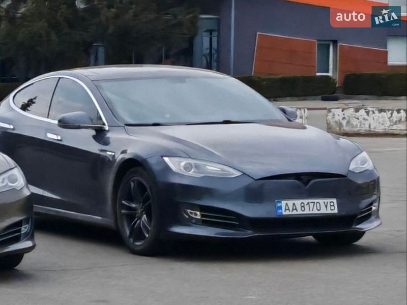 Ліфтбек Tesla Model S 2014 в Києві фото Ліфтбек Tesla Model S 2014 в Києві