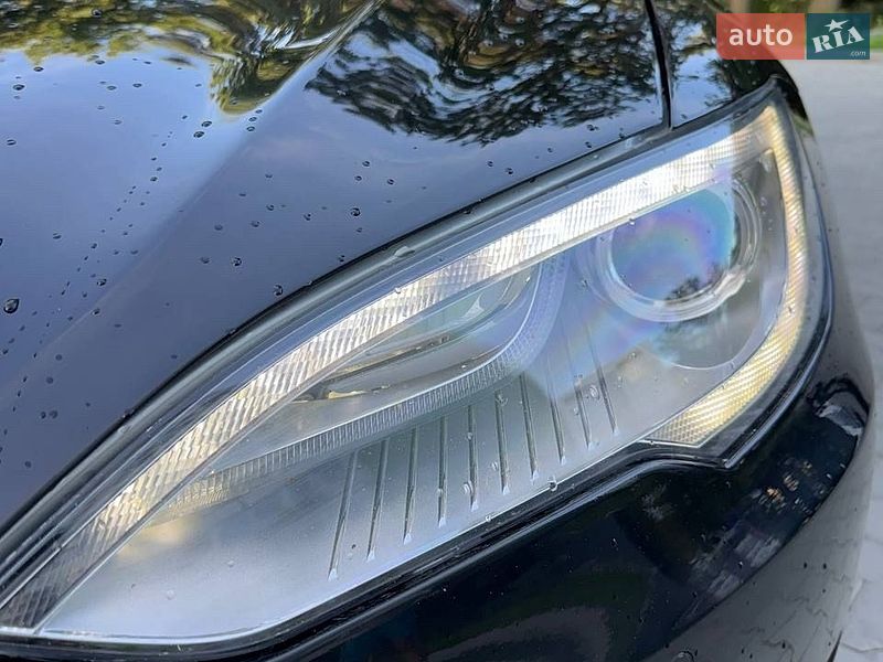 Лифтбек Tesla Model S 2014 в Новояворовске