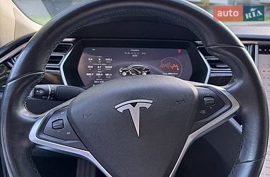 Ліфтбек Tesla Model S 2014 в Новояворівську