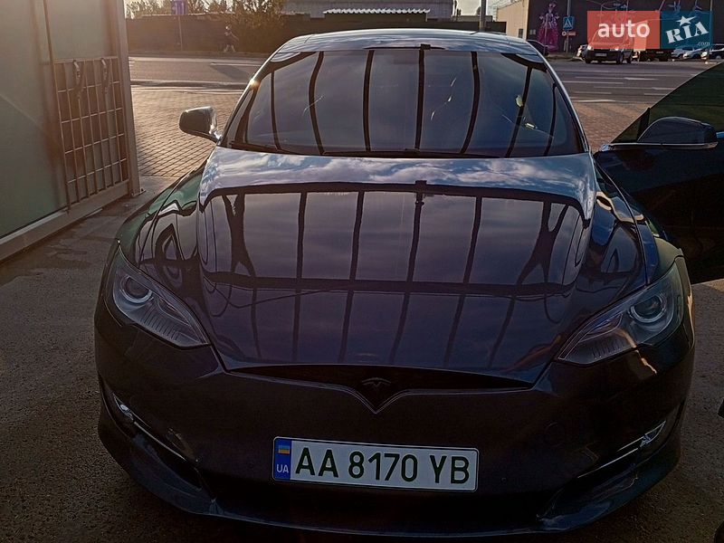 Ліфтбек Tesla Model S 2014 в Києві фото 5 Ліфтбек Tesla Model S 2014 в Києві