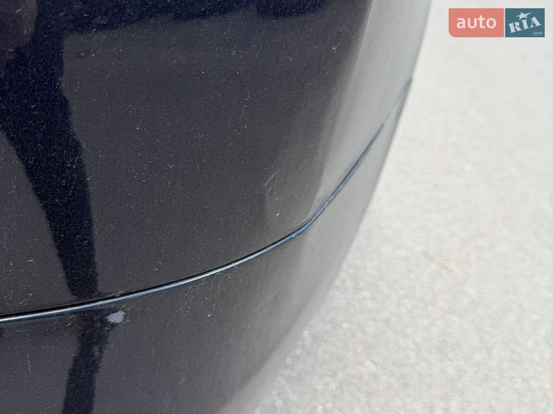 Ліфтбек Tesla Model S 2015 в Києві
