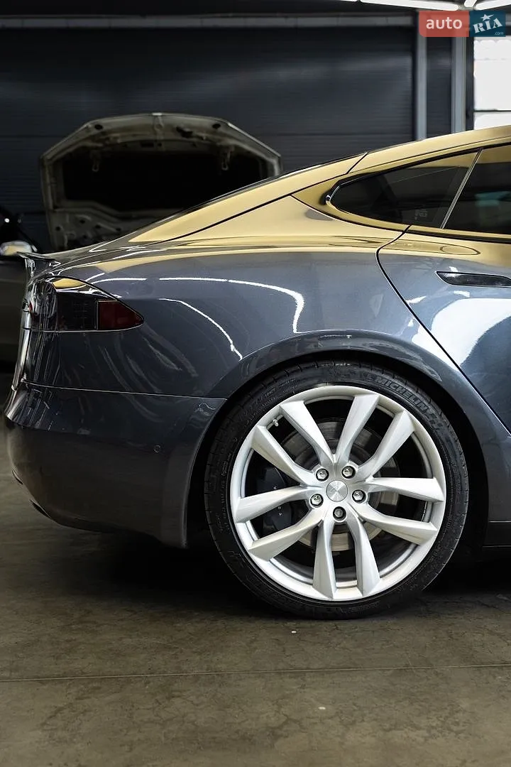2019 Tesla Model S - мініатюра 8